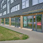 Trendy Studios With Home Office Near Wroclaw Main Station By Noclegi Renters