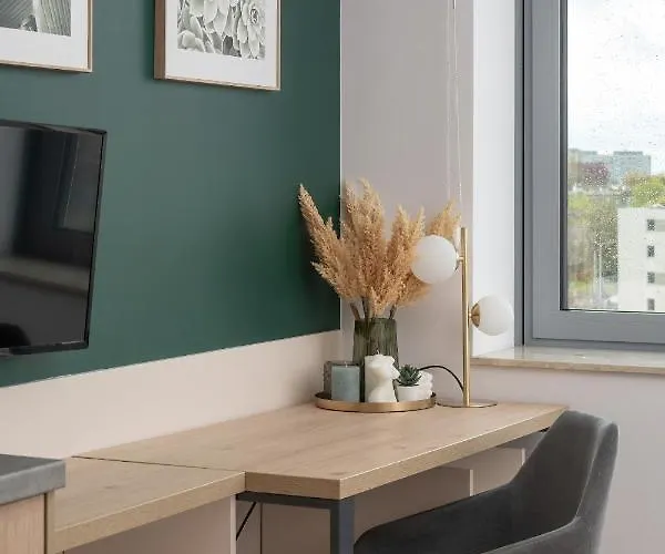 Trendy Studios With Home Office Near Wroclaw Main Station By Noclegi Renters