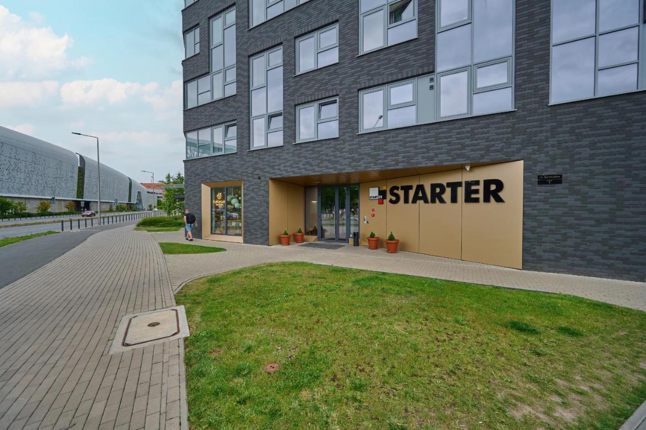 Apartment Trendy With Office Near Main Station By Renters *